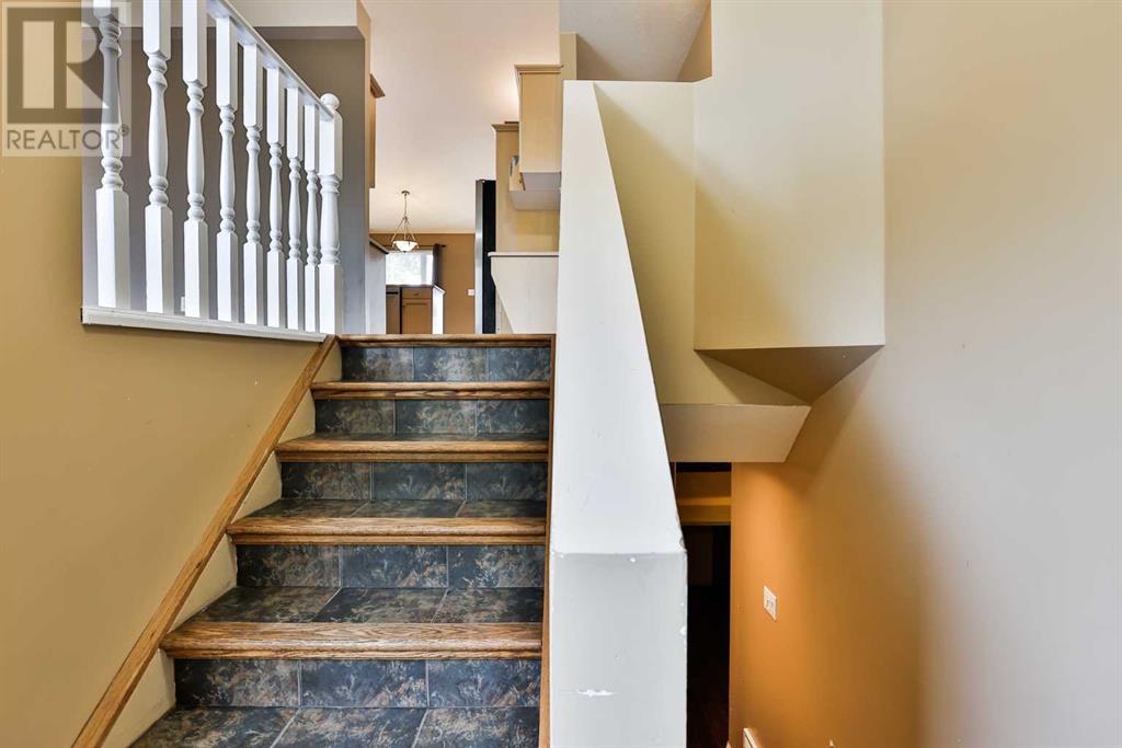 Property at 63 MT Alderson Crescent W image 2