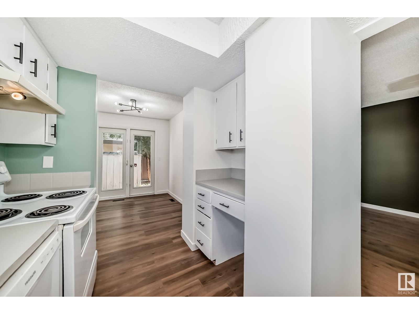 2369 139 Av Nw, Edmonton, Alberta  T5Y 1S1 - Photo 9 - E4450721