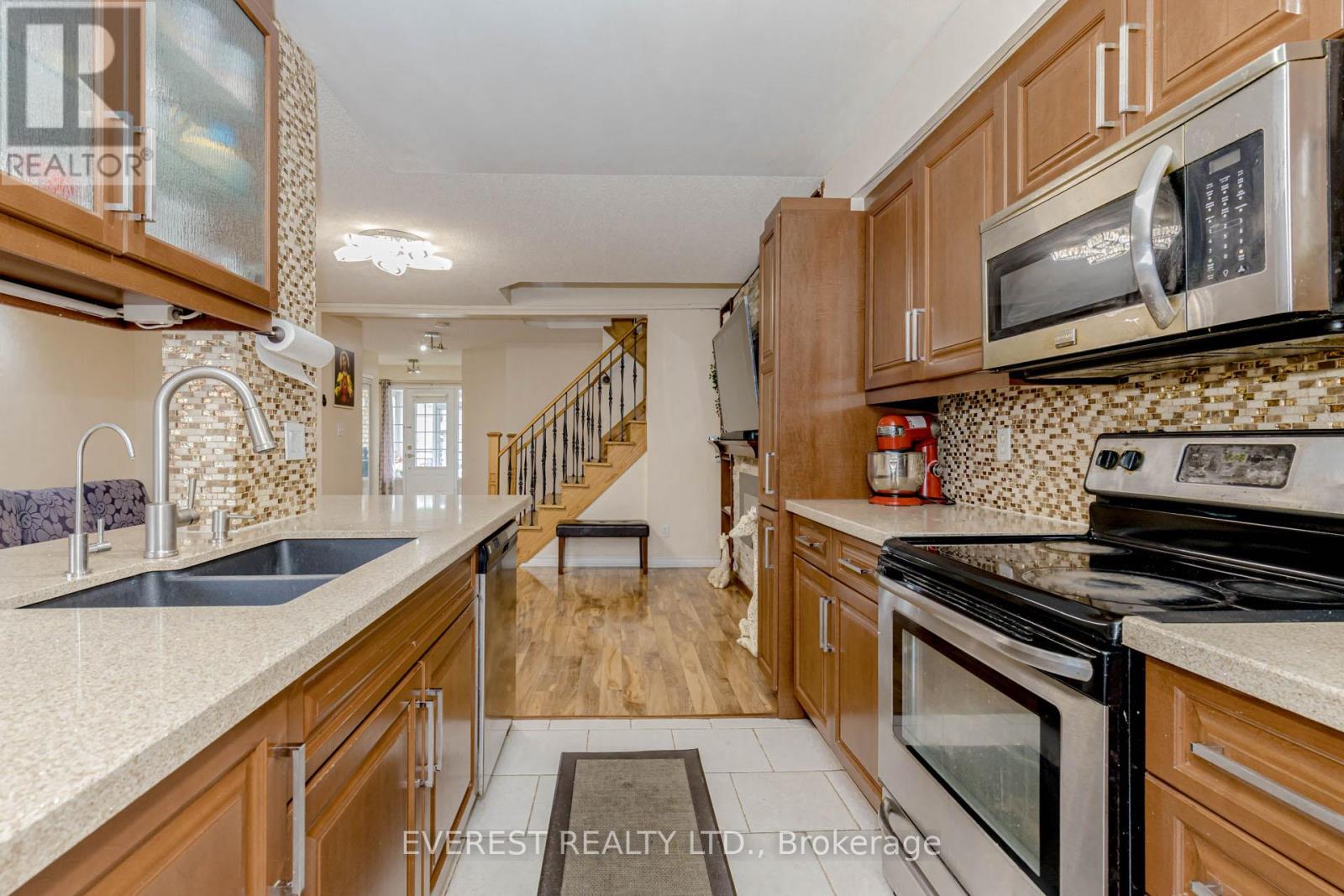 7688 Black Walnut Trail, Mississauga, Ontario  L5N 8A6 - Photo 10 - W12319099