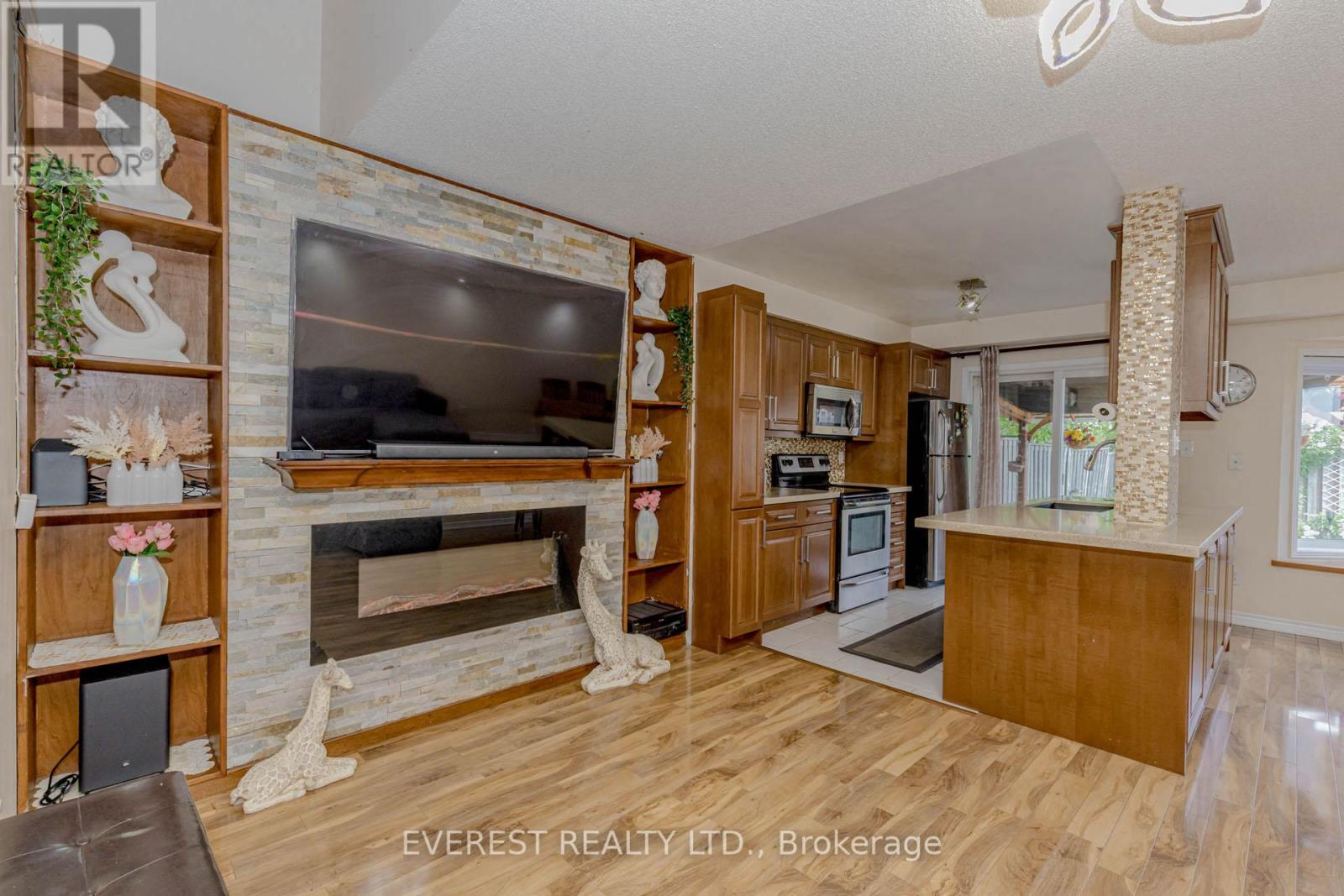 7688 Black Walnut Trail, Mississauga, Ontario  L5N 8A6 - Photo 14 - W12319099