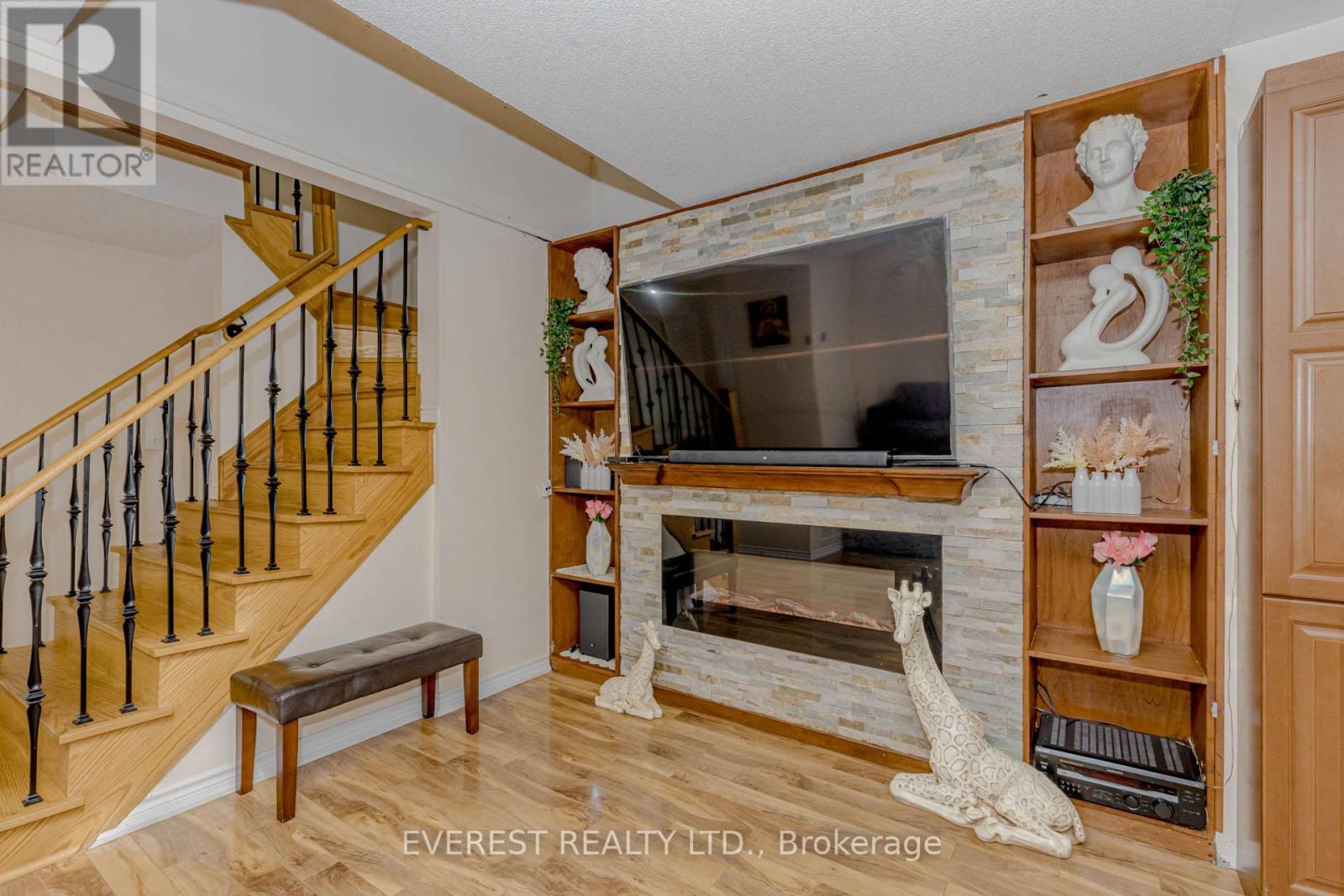 7688 Black Walnut Trail, Mississauga, Ontario  L5N 8A6 - Photo 15 - W12319099