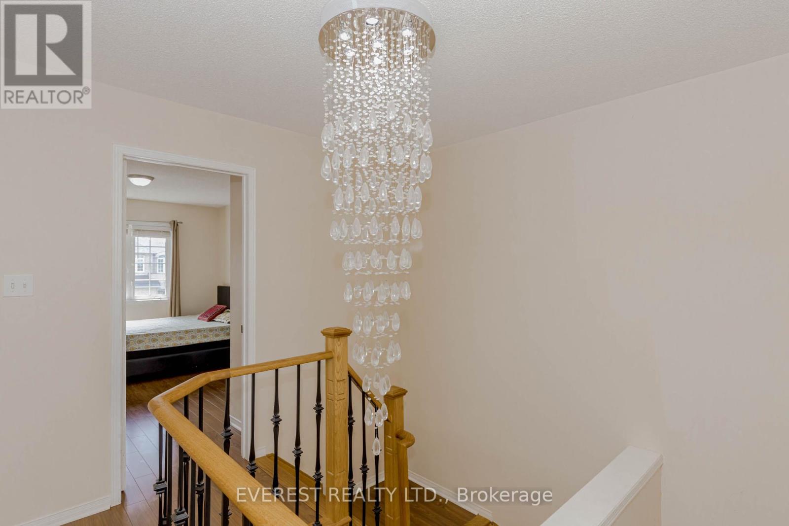 7688 Black Walnut Trail, Mississauga, Ontario  L5N 8A6 - Photo 19 - W12319099