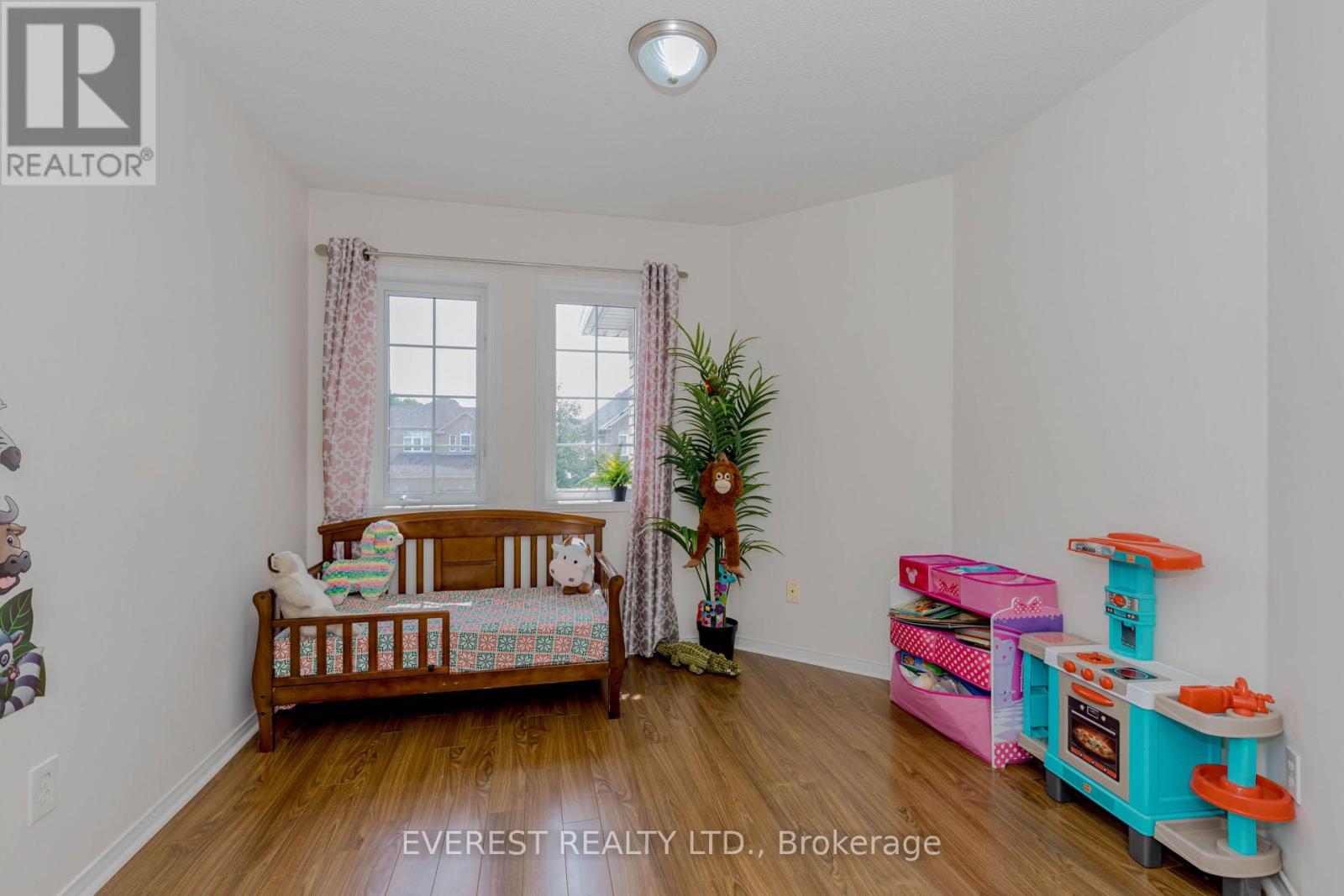 7688 Black Walnut Trail, Mississauga, Ontario  L5N 8A6 - Photo 24 - W12319099