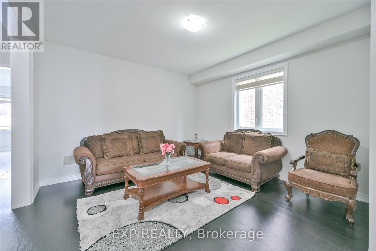 Property at 83 PARITY ROAD image 5
