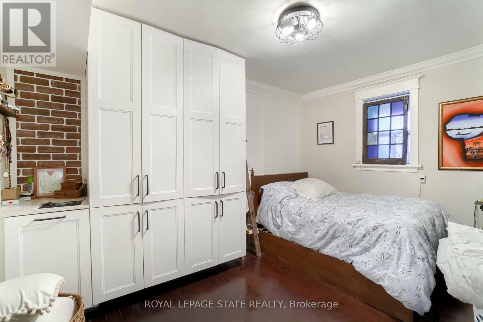 9 - 2 Vineland Avenue, Hamilton, Ontario  L8M 1R4 - Photo 14 - X12319092