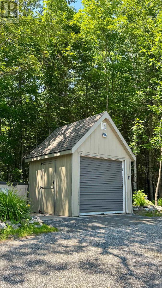 331 Grandview Hilltop Drive, Huntsville (Chaffey), Ontario  P1H 2J5 - Photo 25 - X12319213