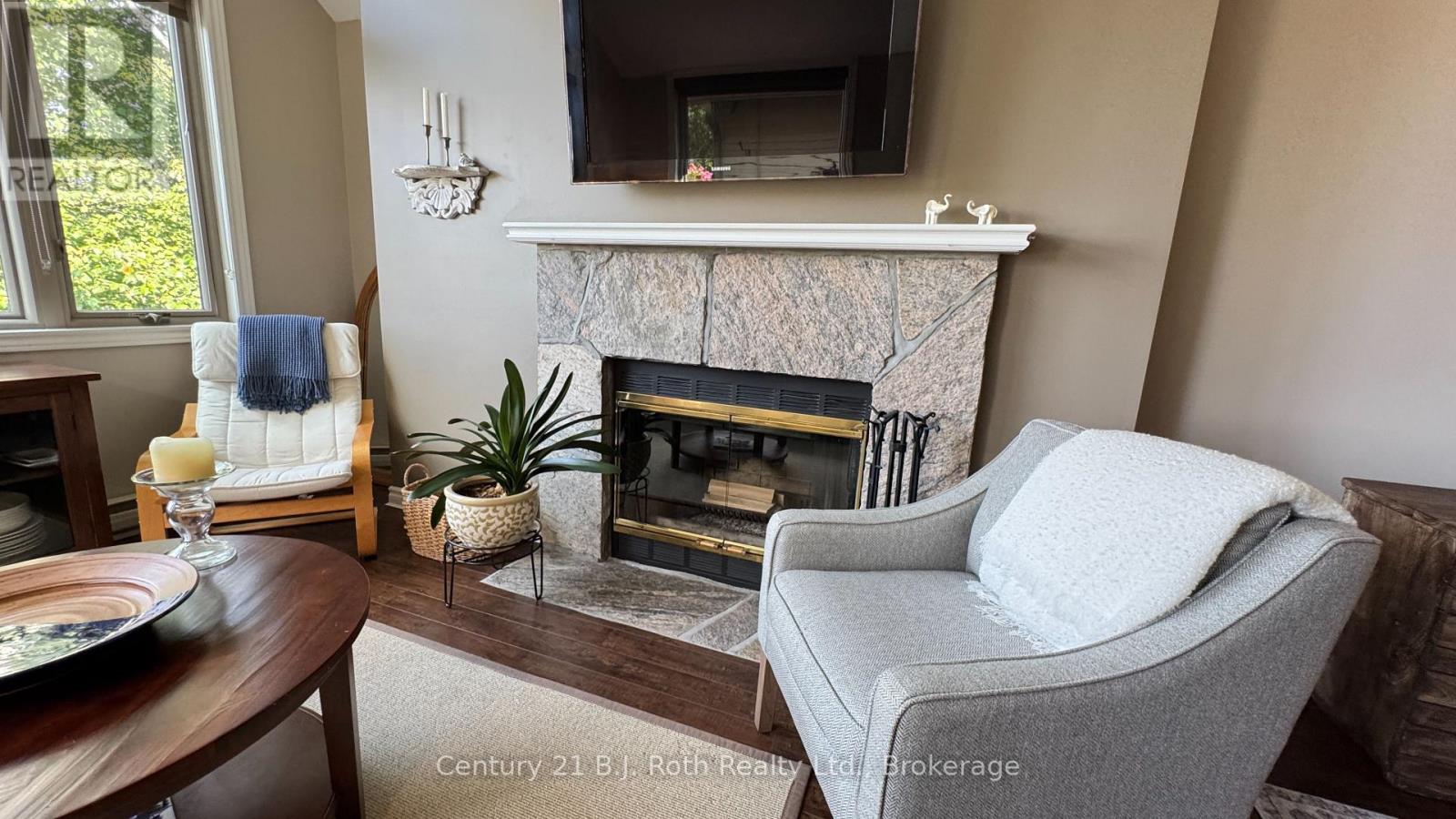 331 Grandview Hilltop Drive, Huntsville (Chaffey), Ontario  P1H 2J5 - Photo 23 - X12319213