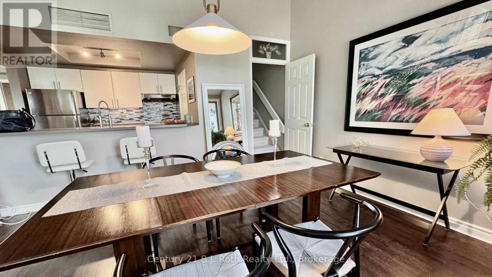 331 Grandview Hilltop Drive, Huntsville (Chaffey), Ontario  P1H 2J5 - Photo 7 - X12319213