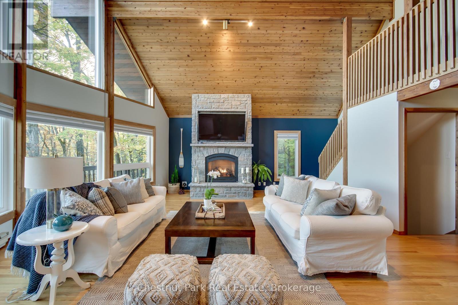 1033 Point Ideal Road, Lake Of Bays, Ontario  P0A 1H0 - Photo 4 - X12319235