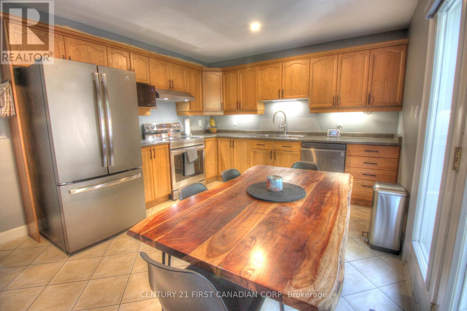 23 - 1920 Marconi Boulevard, London East, Ontario  N5V 4X8 - Photo 6 - X12315652