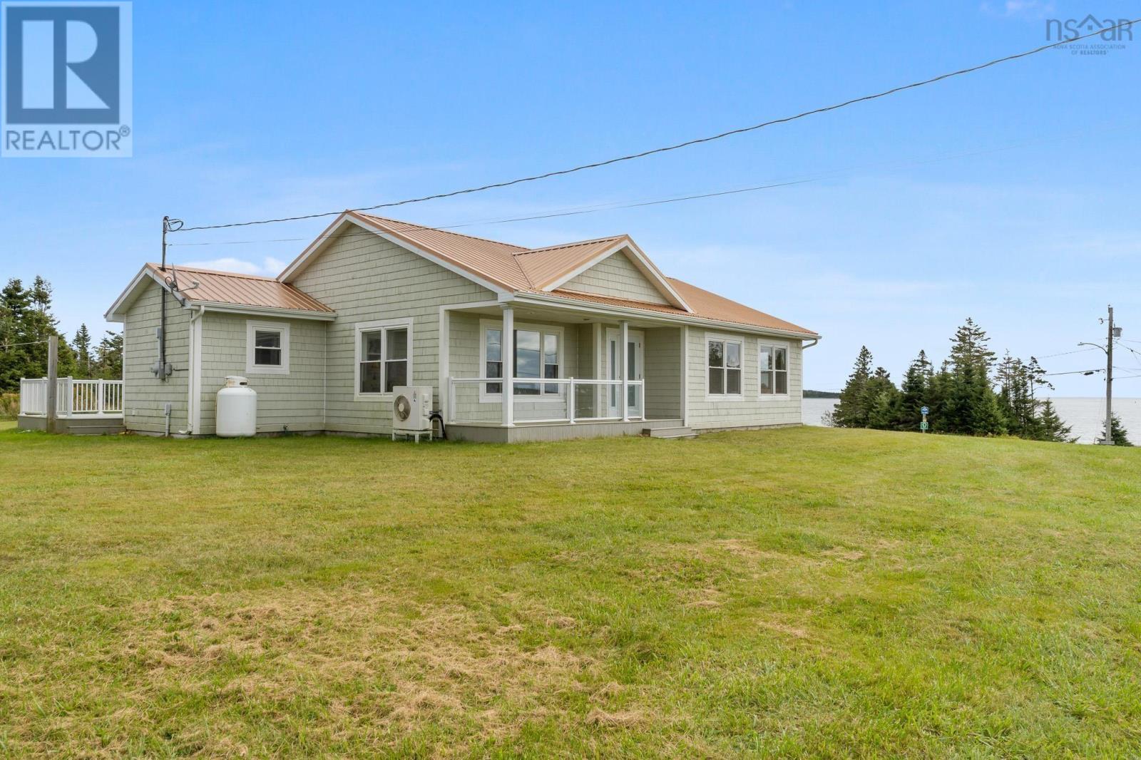 187 East Side Bickerton Road, Port Bickerton, Nova Scotia  B0J 1M0 - Photo 5 - 202506354