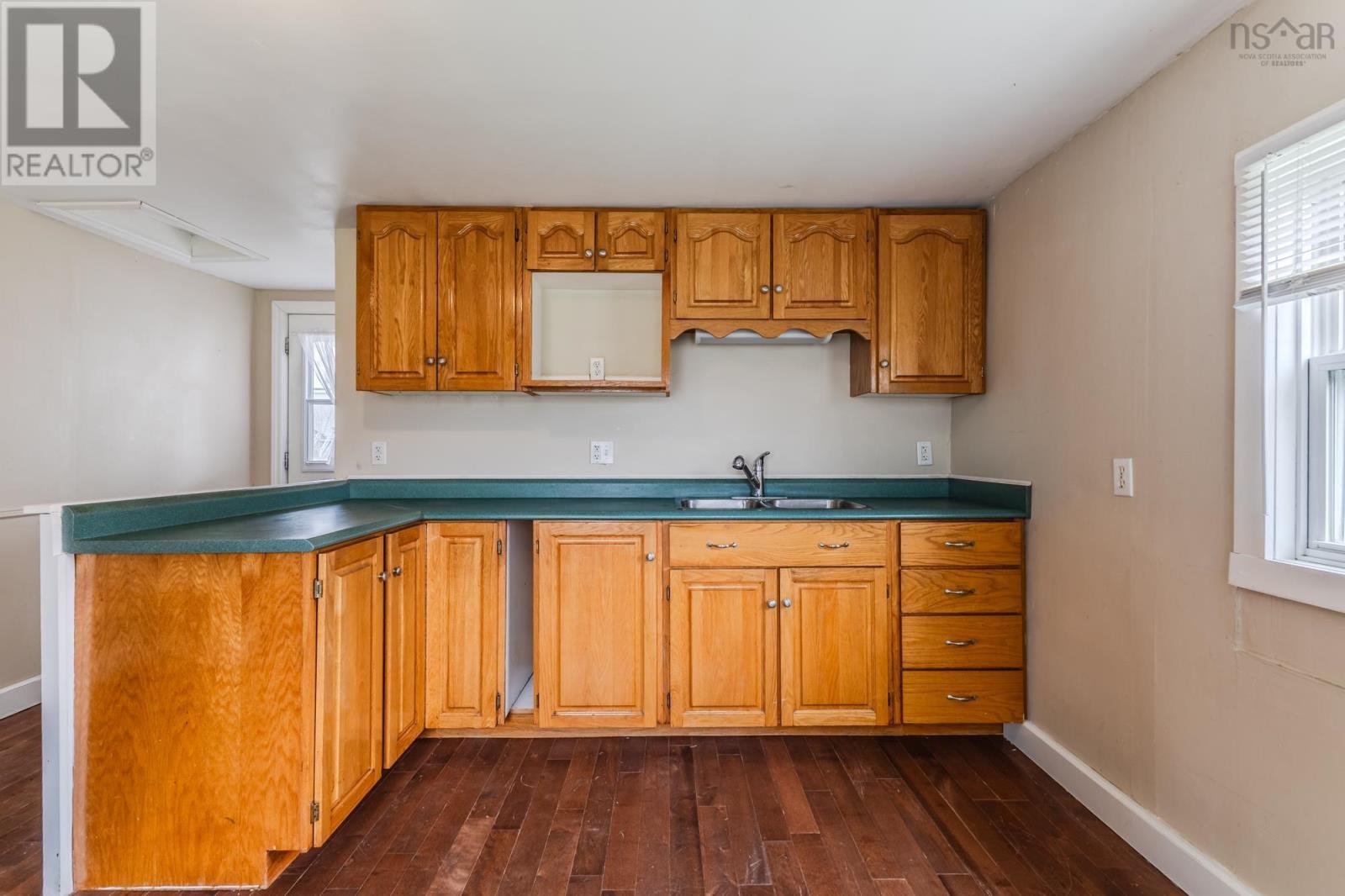 48 Adams Street, Truro, Nova Scotia  B2N 2N9 - Photo 12 - 202509862