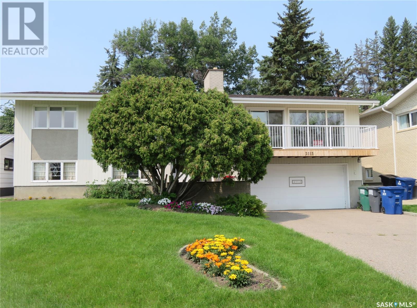 Property at 2113 Spadina CRESCENT E image 1