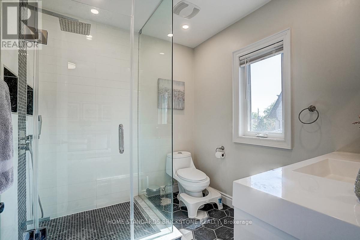 36 Abitibi Avenue N, Toronto, Ontario  M2M 2V1 - Photo 28 - C12319279