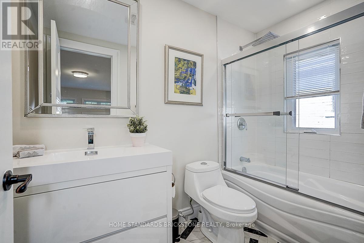 36 Abitibi Avenue N, Toronto, Ontario  M2M 2V1 - Photo 34 - C12319279