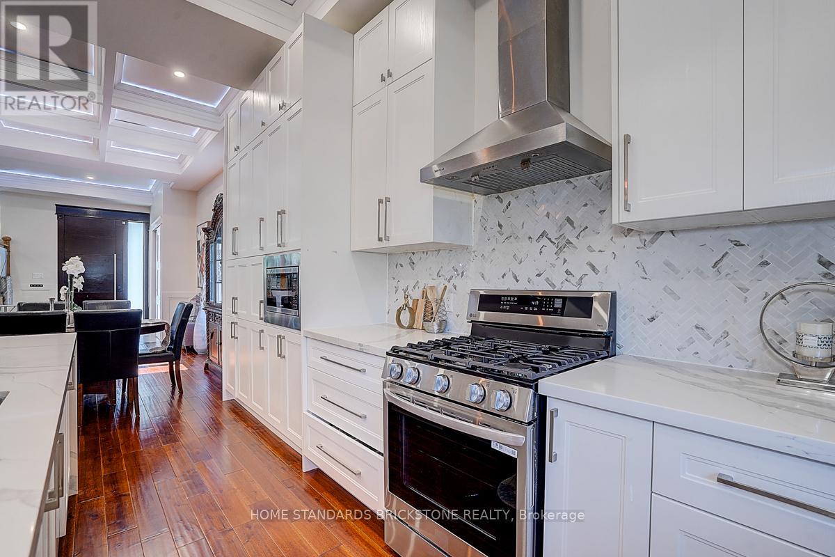 36 Abitibi Avenue N, Toronto, Ontario  M2M 2V1 - Photo 8 - C12319279