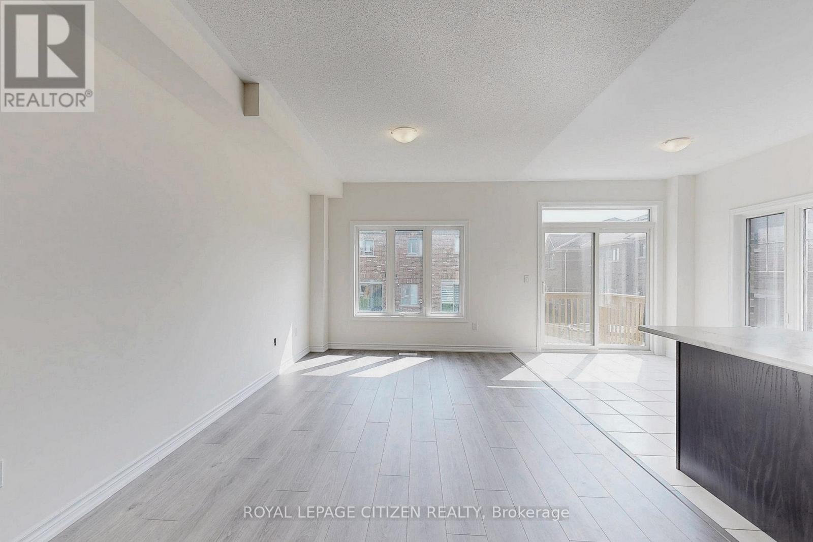 113 North Garden Boulevard, Scugog, Ontario  L9L 1B3 - Photo 4 - E12319144