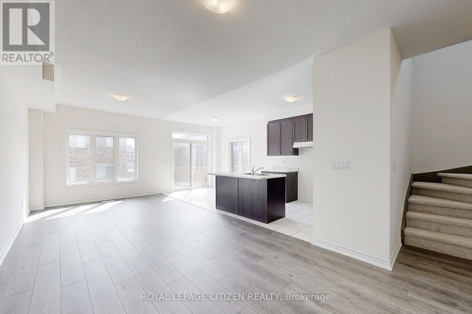 113 North Garden Boulevard, Scugog, Ontario  L9L 1B3 - Photo 5 - E12319144
