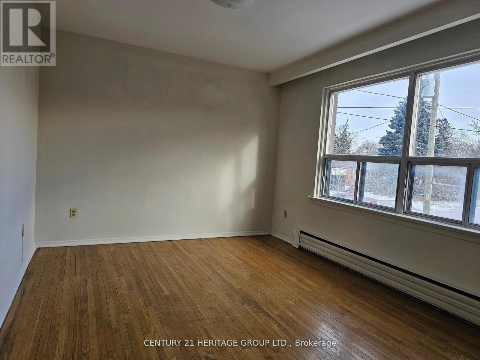 3 - 423 Pharmacy Avenue, Toronto, Ontario  M1L 3G5 - Photo 2 - E12319150