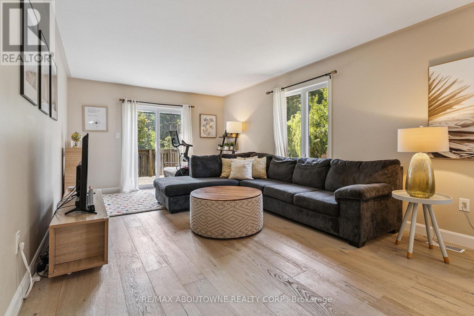 66 Bridgewater Court, Welland, Ontario  L3C 7M6 - Photo 11 - X12291101