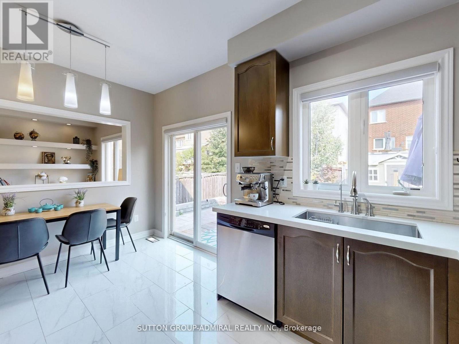 25 D'eva Drive, Vaughan, Ontario  L4J 0E7 - Photo 15 - N12319125