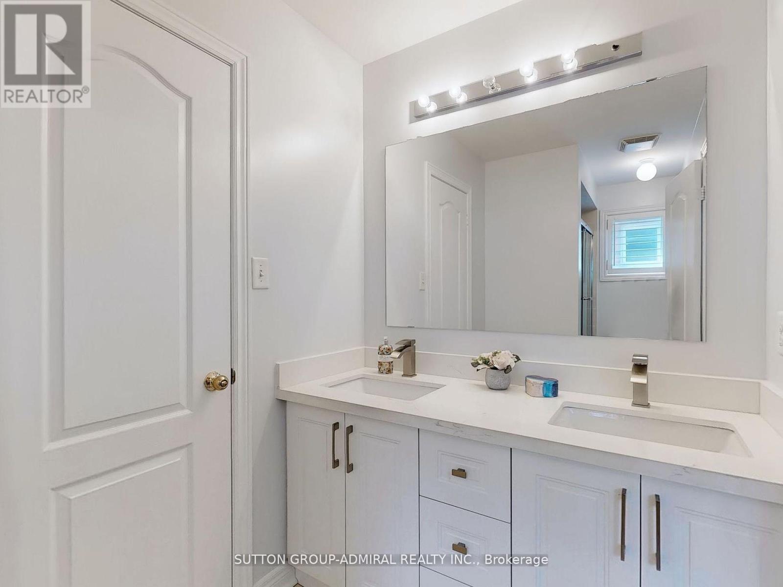 25 D'eva Drive, Vaughan, Ontario  L4J 0E7 - Photo 27 - N12319125