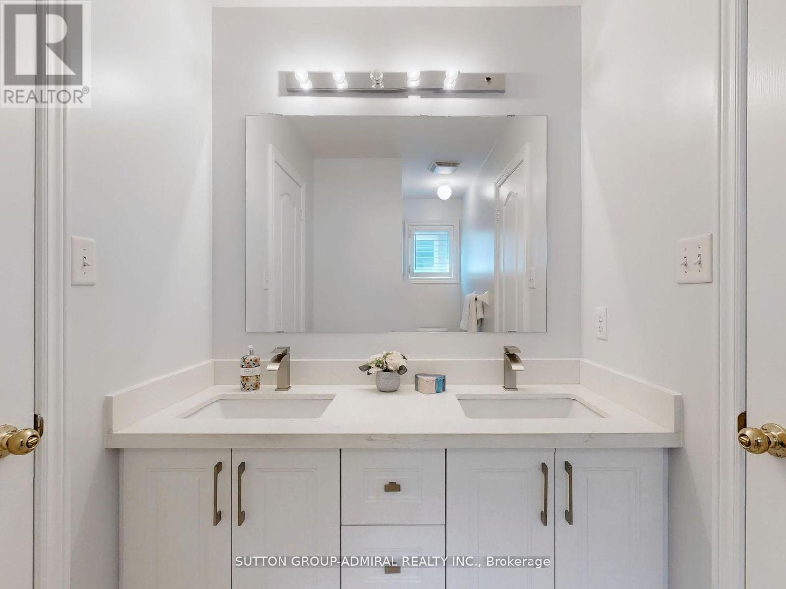 25 D'eva Drive, Vaughan, Ontario  L4J 0E7 - Photo 28 - N12319125