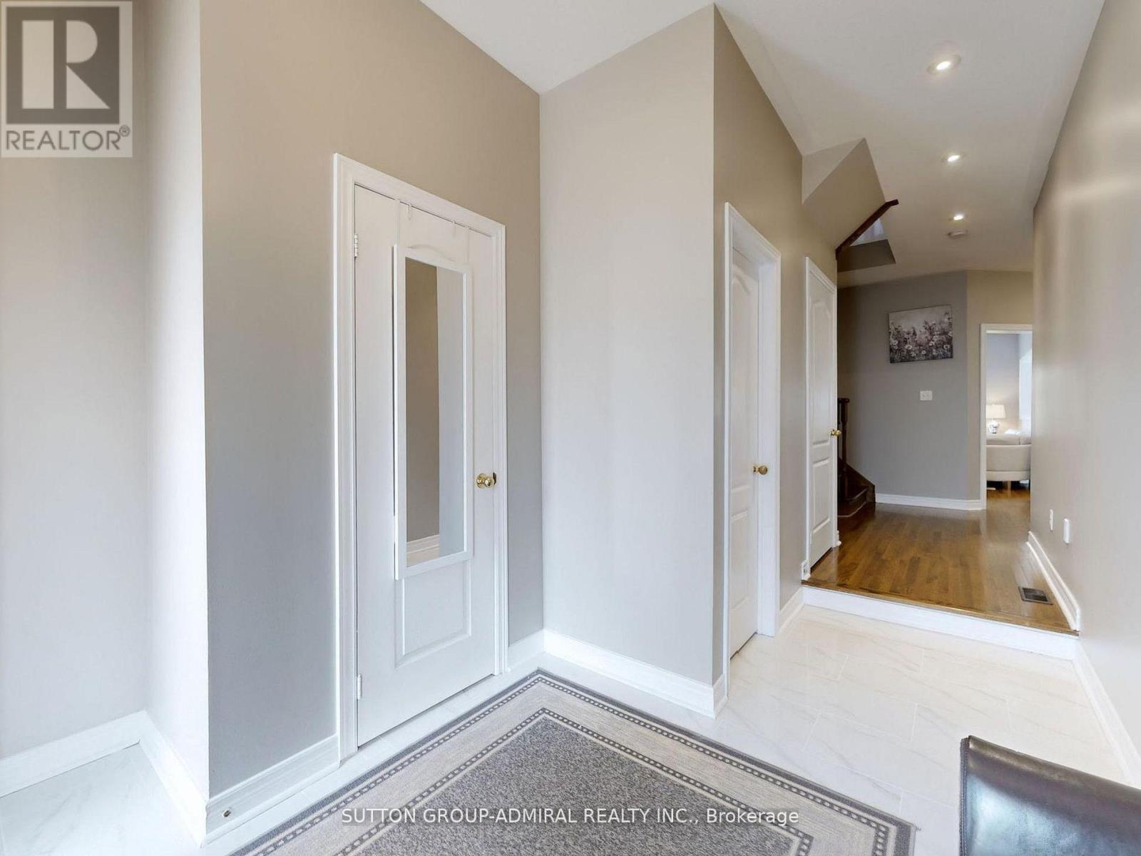 25 D'eva Drive, Vaughan, Ontario  L4J 0E7 - Photo 7 - N12319125