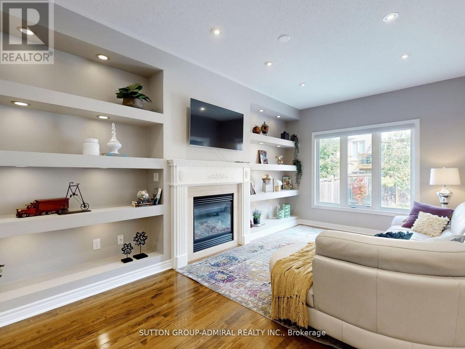 25 D'eva Drive, Vaughan, Ontario  L4J 0E7 - Photo 8 - N12319125