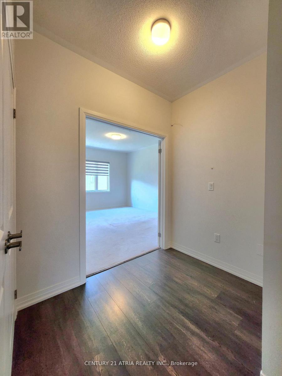97 Schmeltzer Crescent, Richmond Hill, Ontario  L4E 1J1 - Photo 19 - N12319272