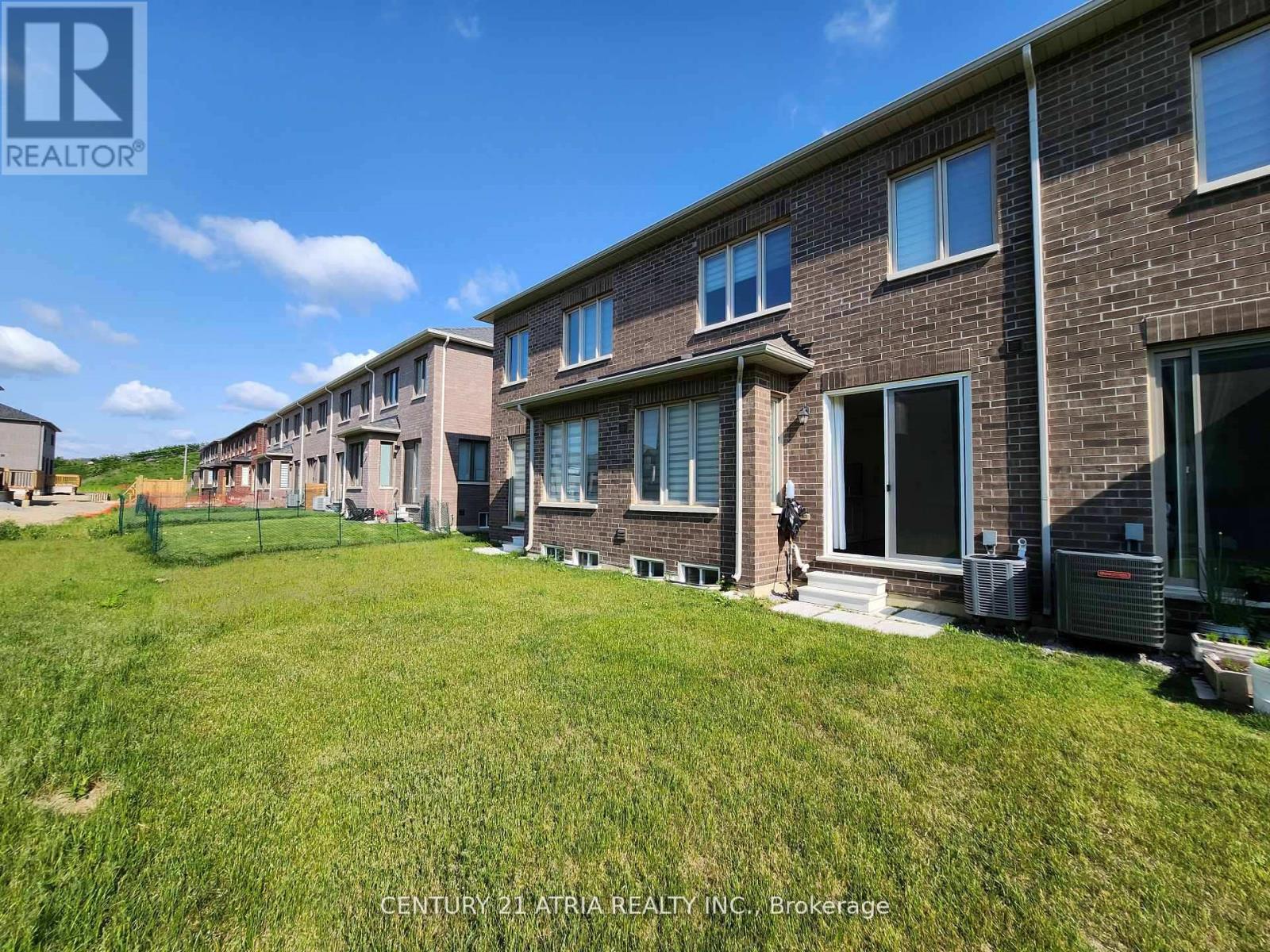 97 Schmeltzer Crescent, Richmond Hill, Ontario  L4E 1J1 - Photo 30 - N12319272