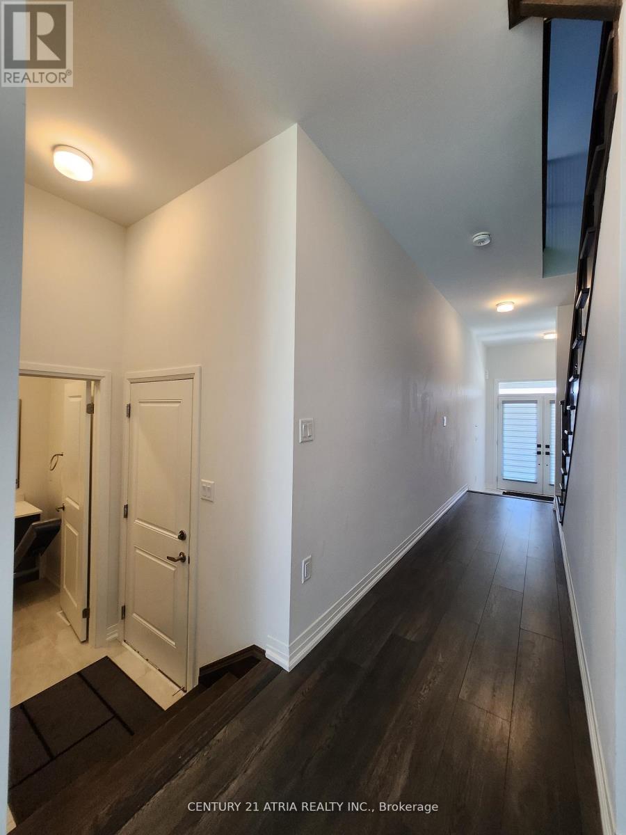 97 Schmeltzer Crescent, Richmond Hill, Ontario  L4E 1J1 - Photo 5 - N12319272