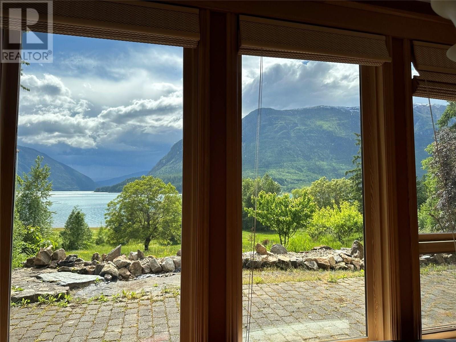 5392 Hwy 6 Highway, Burton, British Columbia V0G 1R0 - Photo 1 - 10357440