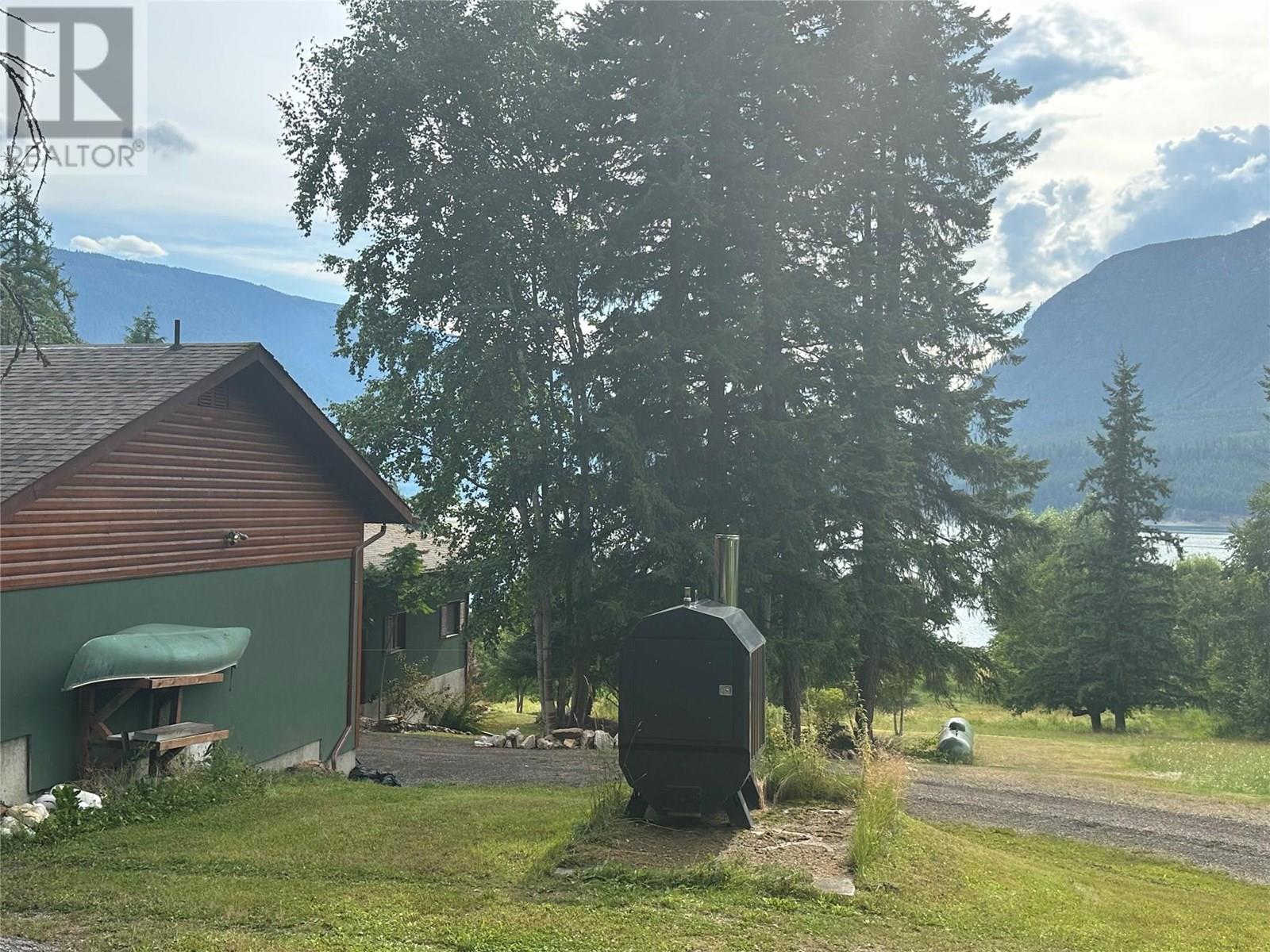 5392 Hwy 6 Highway, Burton, British Columbia V0G 1R0 - Photo 16 - 10357440