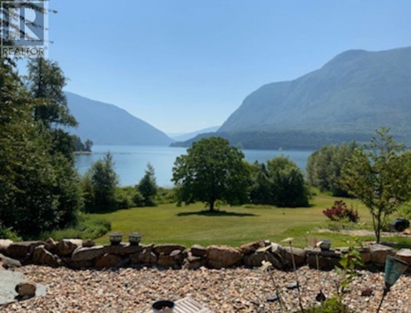 5392 Hwy 6 Highway, Burton, British Columbia V0G 1R0 - Photo 2 - 10357440