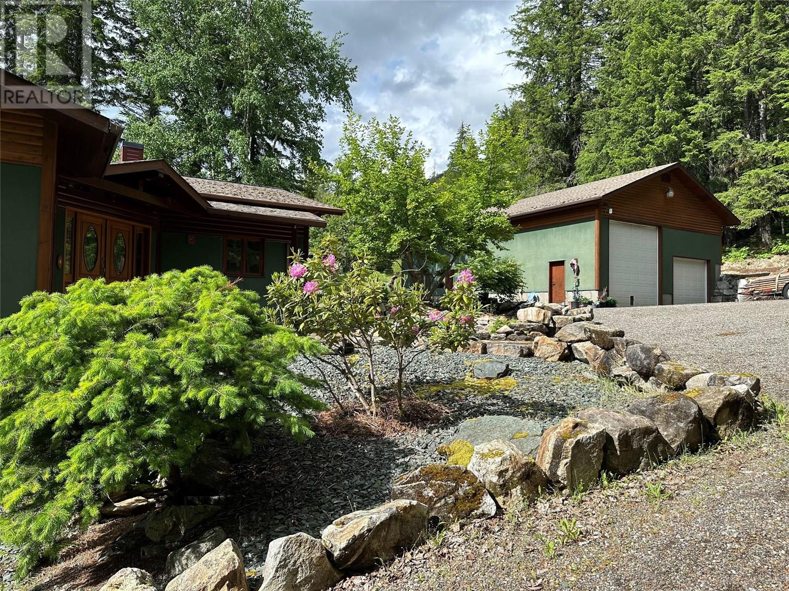 5392 Hwy 6 Highway, Burton, British Columbia V0G 1R0 - Photo 7 - 10357440