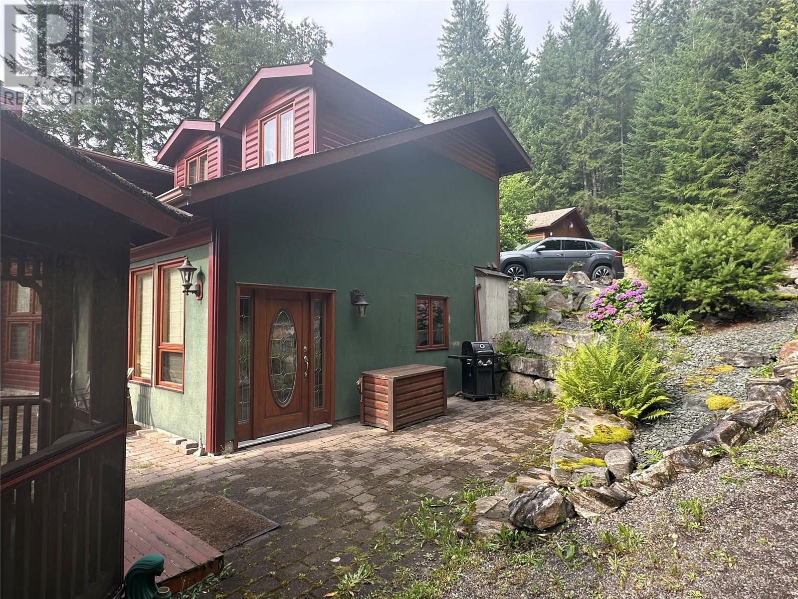 5392 Hwy 6 Highway, Burton, British Columbia V0G 1R0 - Photo 8 - 10357440