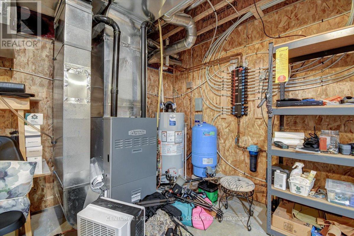 183 Fell Road, Hastings Highlands, Ontario  K0L 1C0 - Photo 34 - X12319364