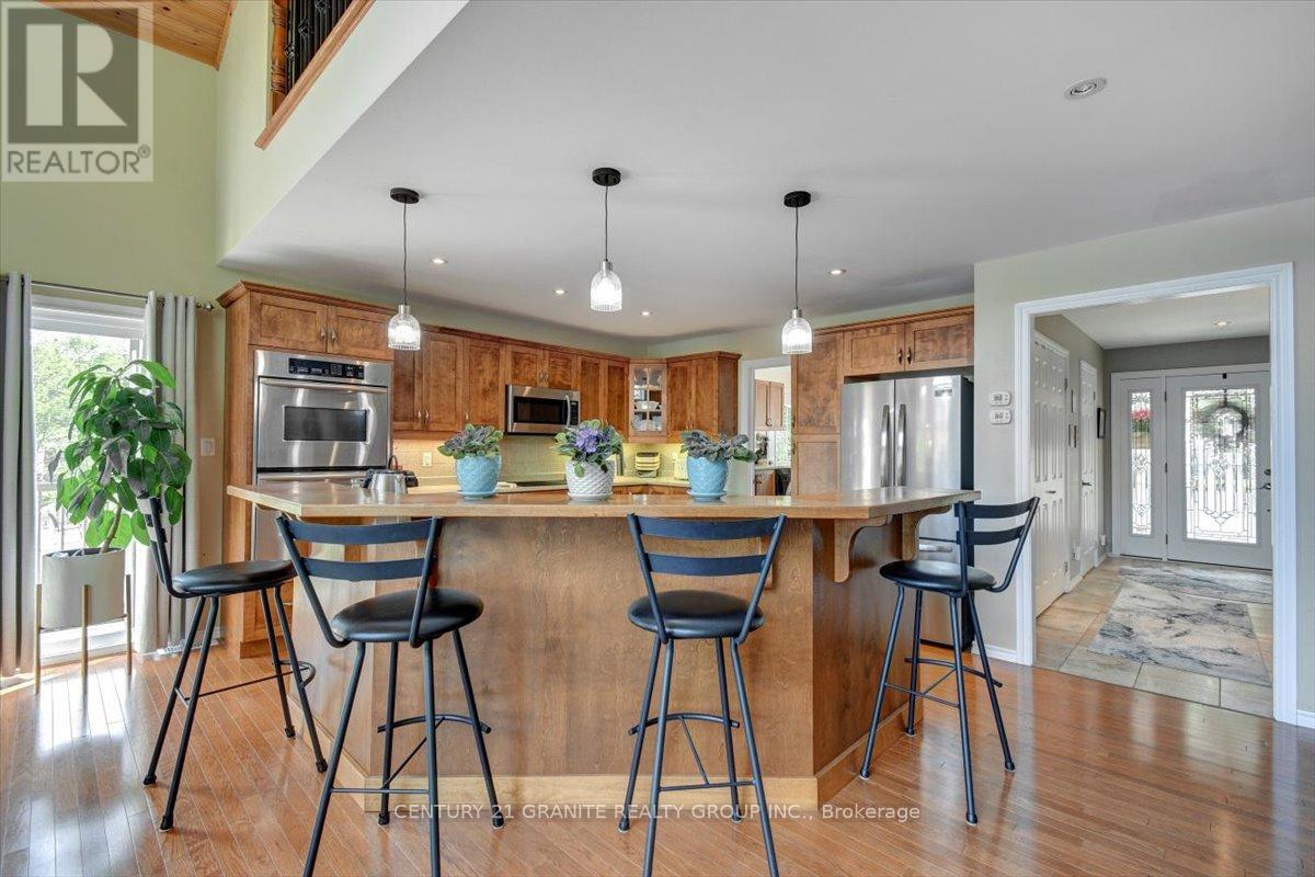 183 Fell Road, Hastings Highlands, Ontario  K0L 1C0 - Photo 7 - X12319364