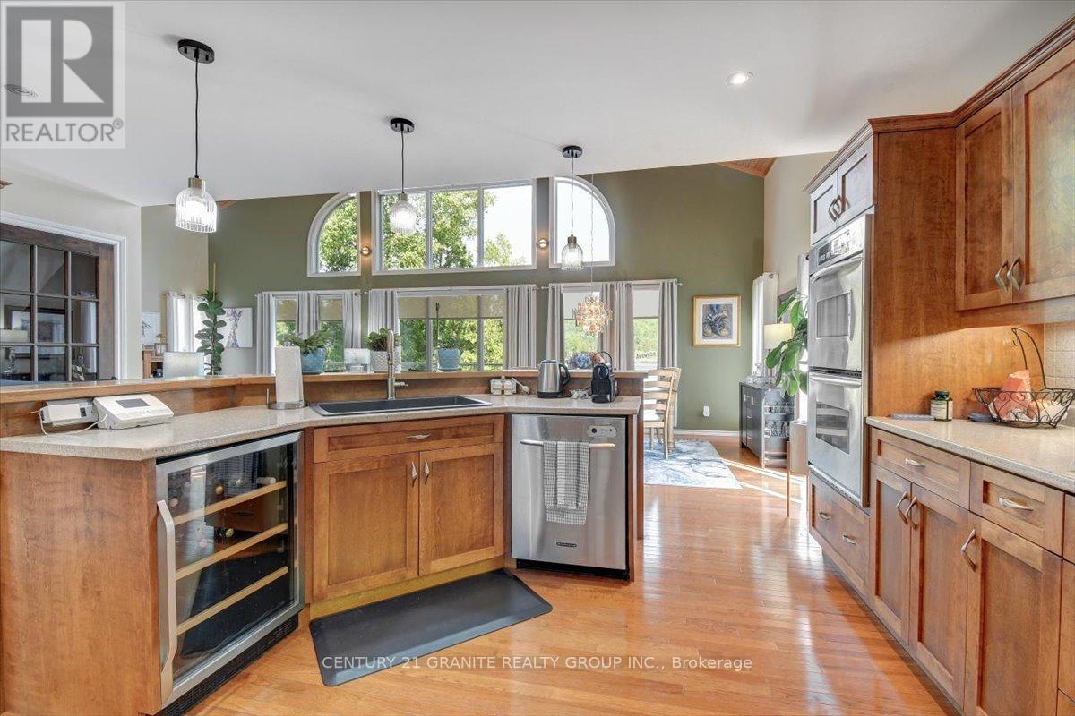 183 Fell Road, Hastings Highlands, Ontario  K0L 1C0 - Photo 9 - X12319364