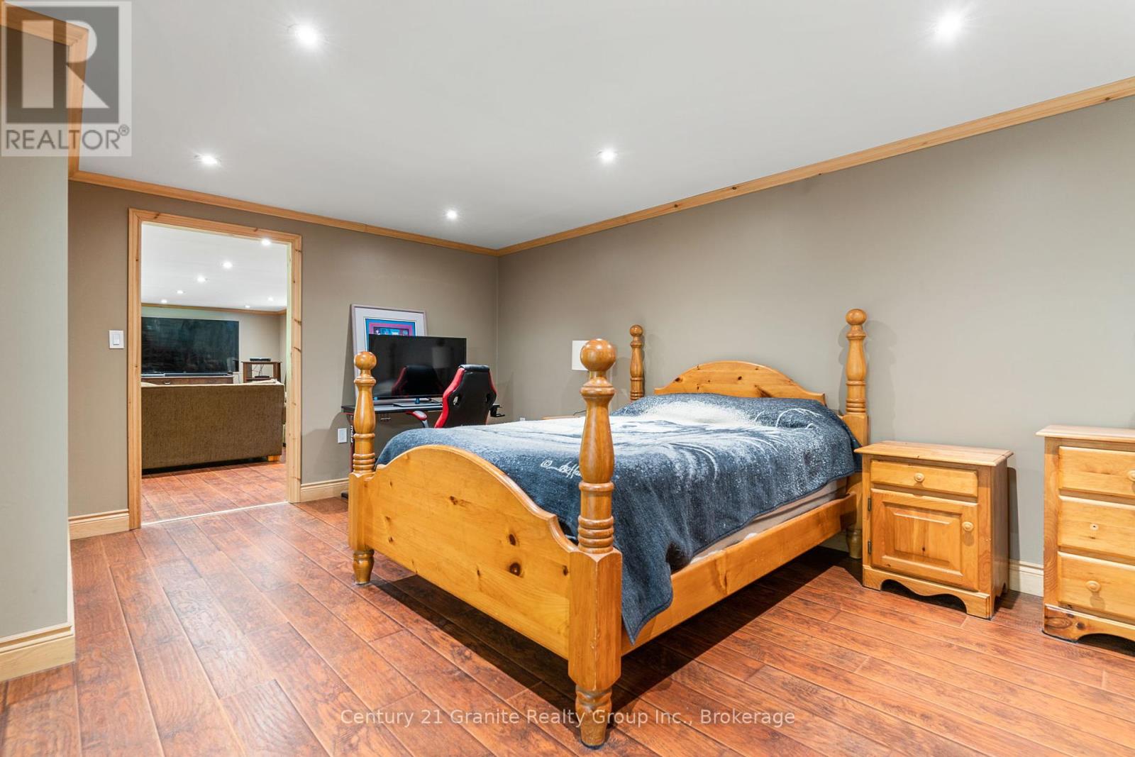 1029 Wigamog Road, Minden Hills, Ontario  K0M 1S0 - Photo 31 - X12319307