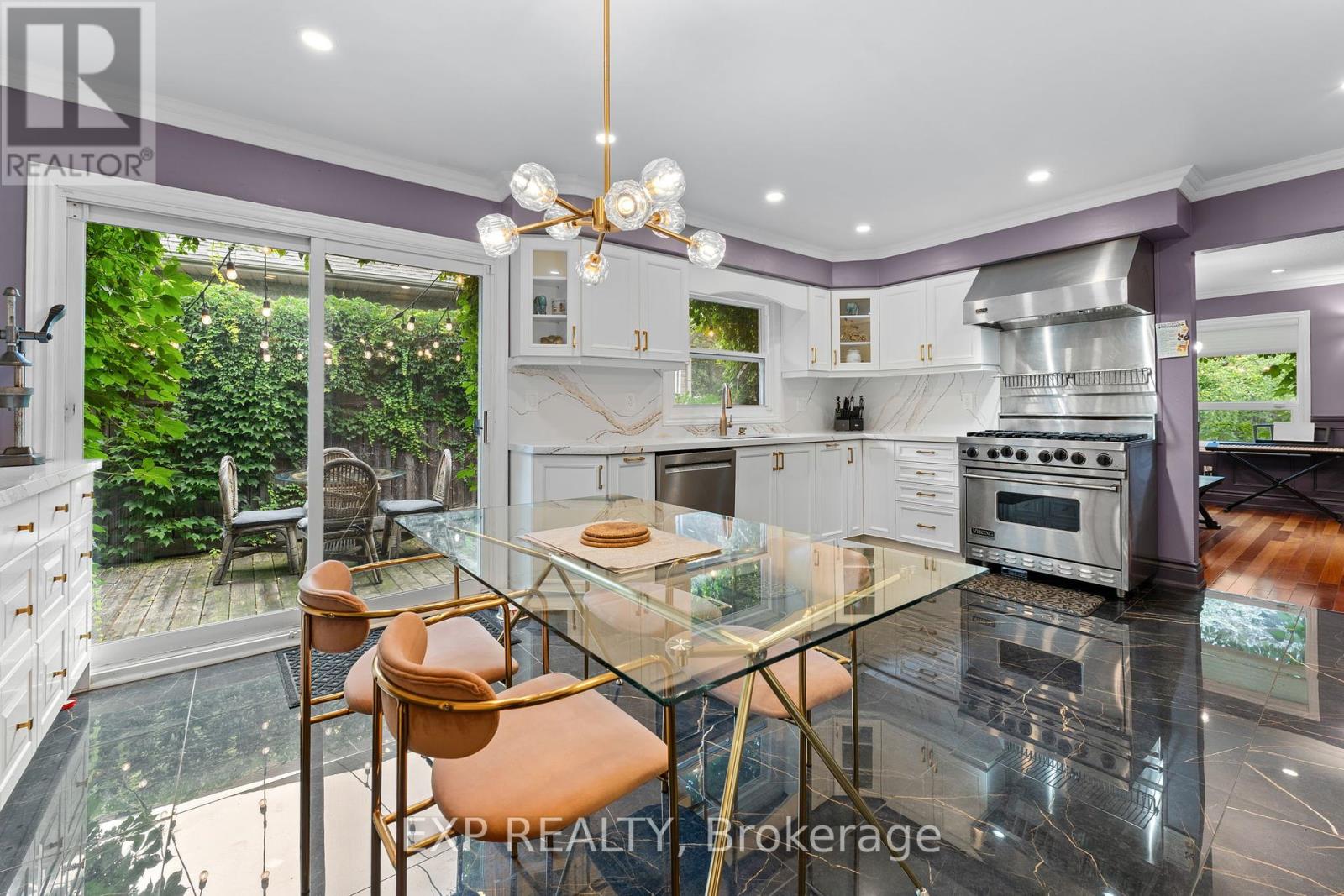 1004 Caldwell Avenue, Mississauga, Ontario  L5H 1Z3 - Photo 12 - W12319182