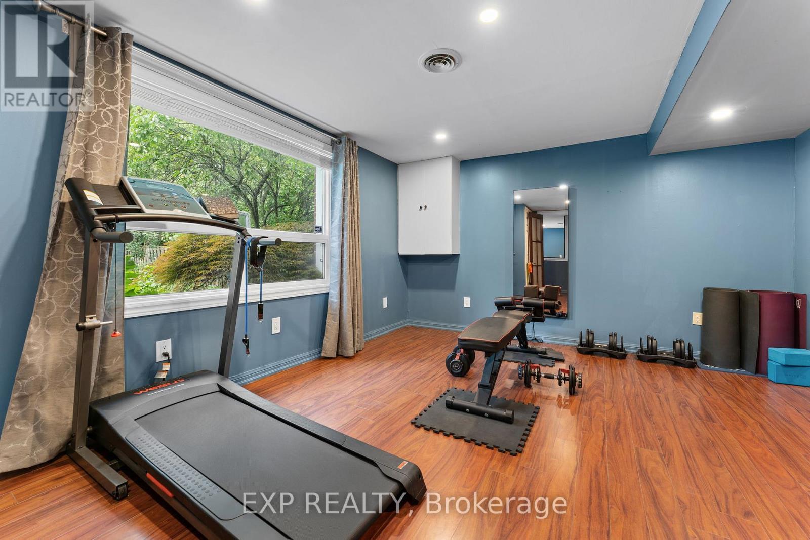 1004 Caldwell Avenue, Mississauga, Ontario  L5H 1Z3 - Photo 29 - W12319182