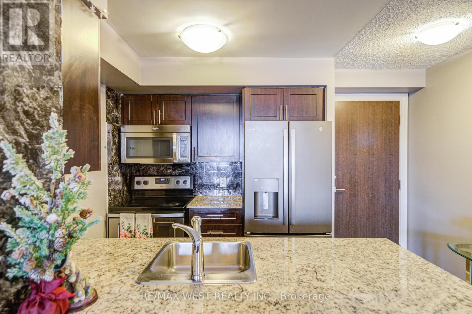 630 - 2 Eva Road, Toronto, Ontario  M9C 0A9 - Photo 17 - W12319249