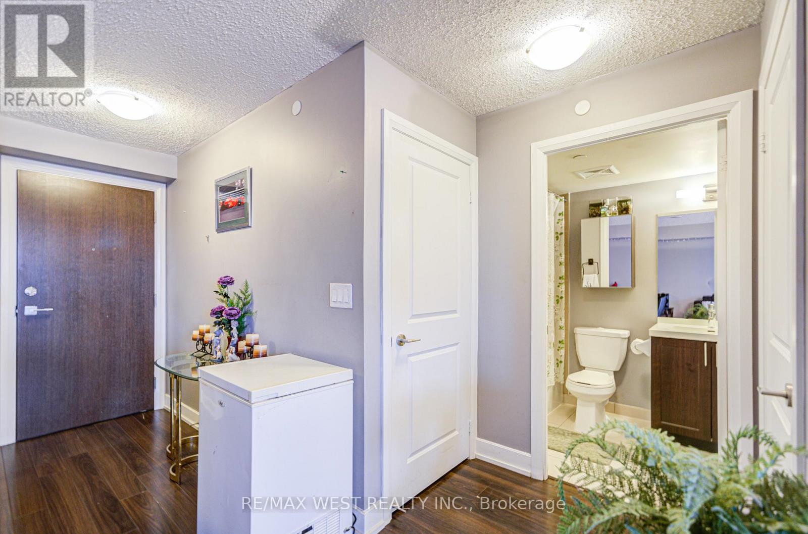 630 - 2 Eva Road, Toronto, Ontario  M9C 0A9 - Photo 22 - W12319249