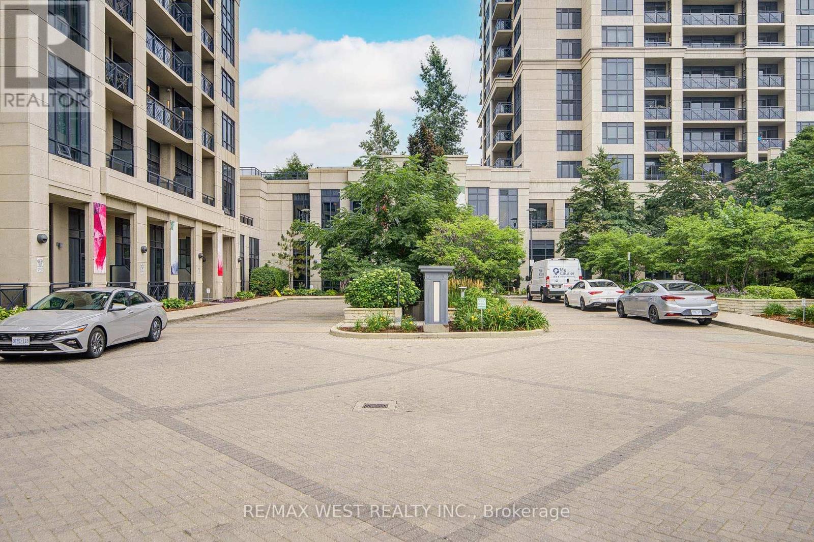 630 - 2 Eva Road, Toronto, Ontario  M9C 0A9 - Photo 3 - W12319249