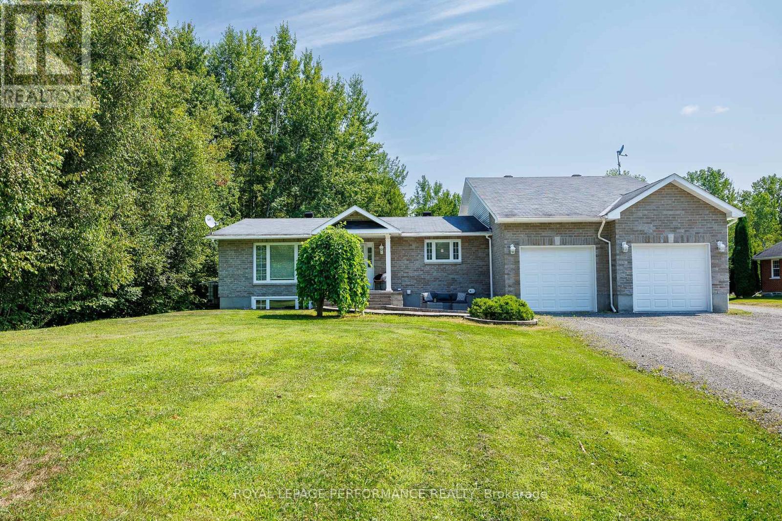 4937 Canaan Road, Clarence-Rockland, Ontario  K0A 2A0 - Photo 4 - X12319305