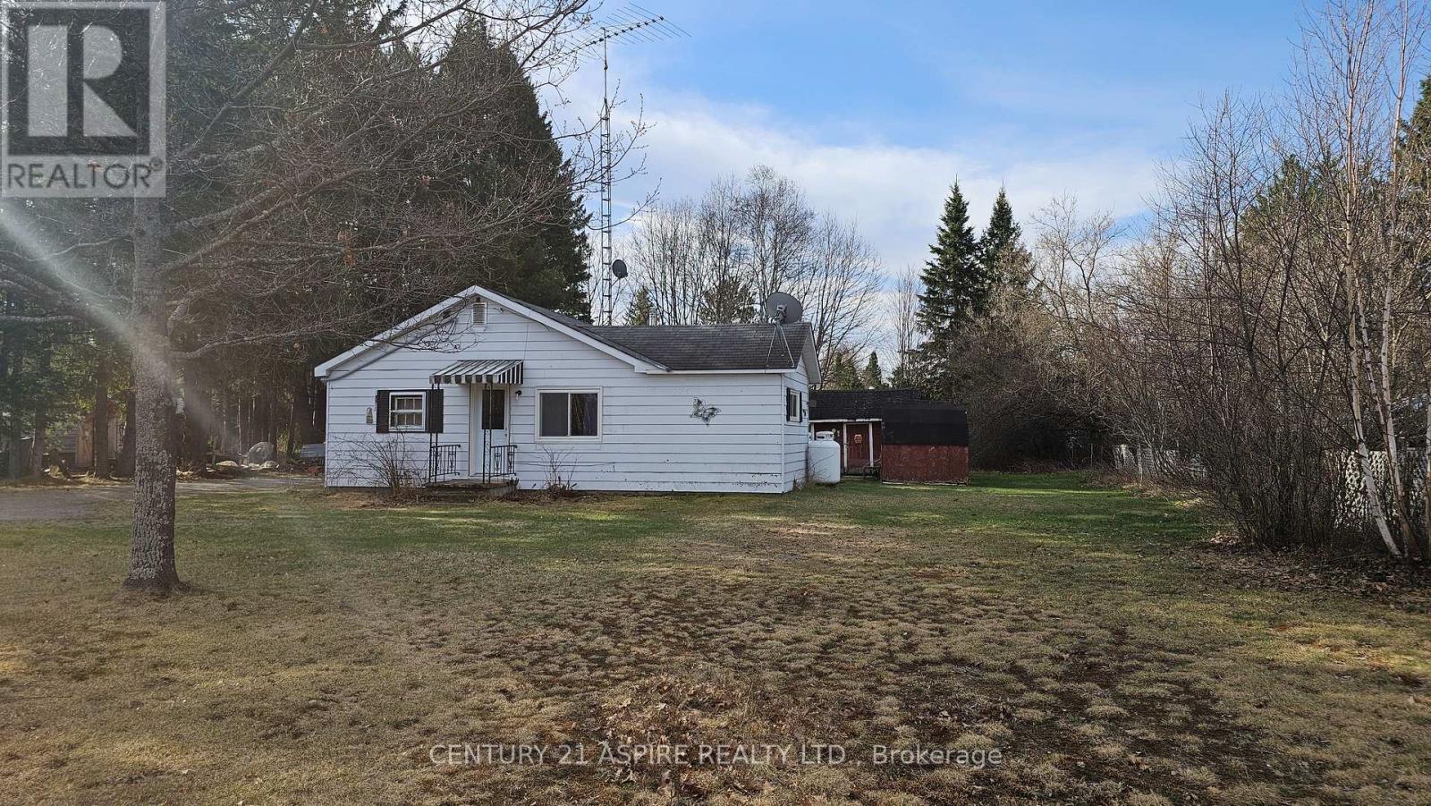 51 Major Lake Road, South Algonquin, Ontario  K0J 2C0 - Photo 2 - X12319346