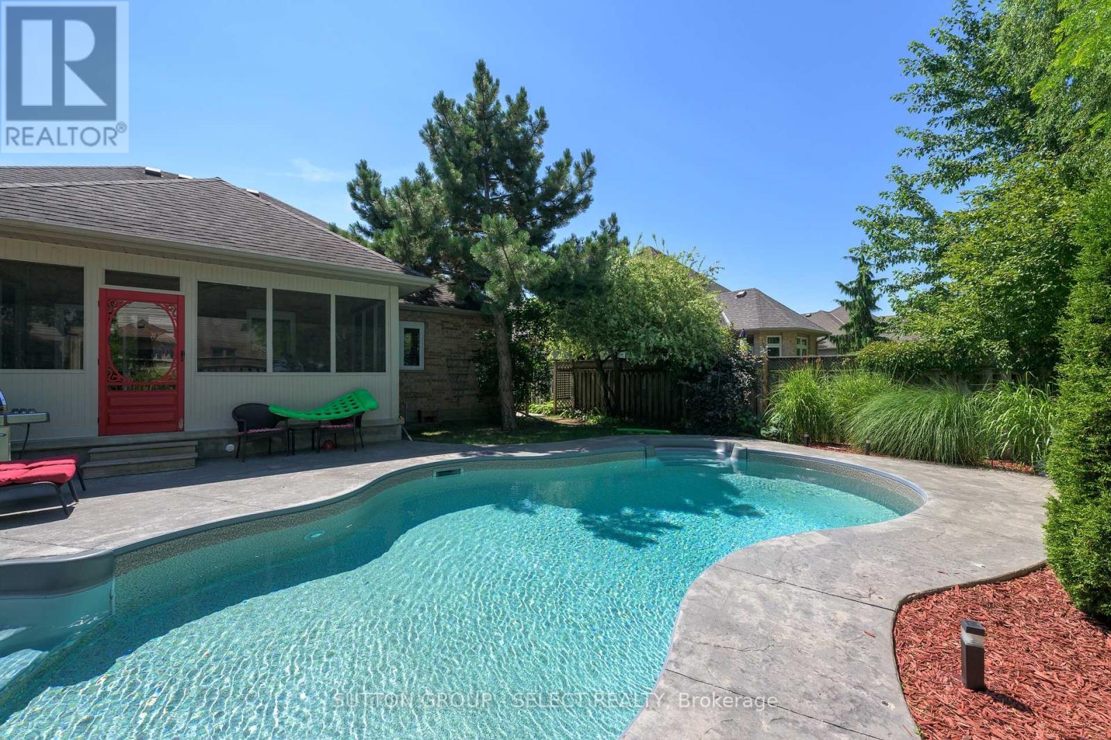 109 Willow Ridge, Middlesex Centre, Ontario  N0M 2A0 - Photo 11 - X12319299