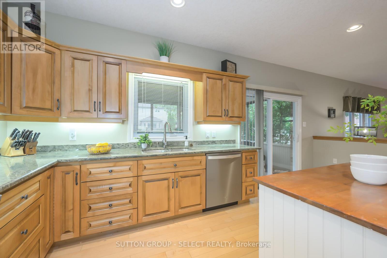 109 Willow Ridge, Middlesex Centre, Ontario  N0M 2A0 - Photo 25 - X12319299